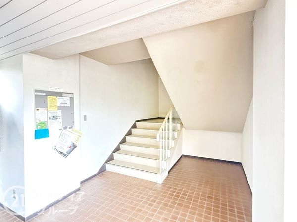 嵐山ロイアルハイツ第3号棟　中古マンション