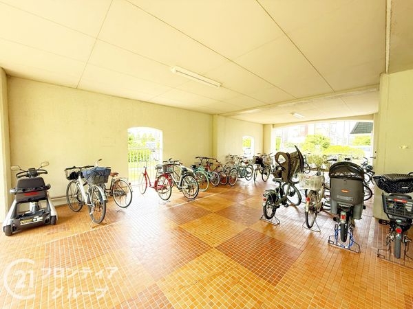 嵐山ロイアルハイツ第3号棟　中古マンション