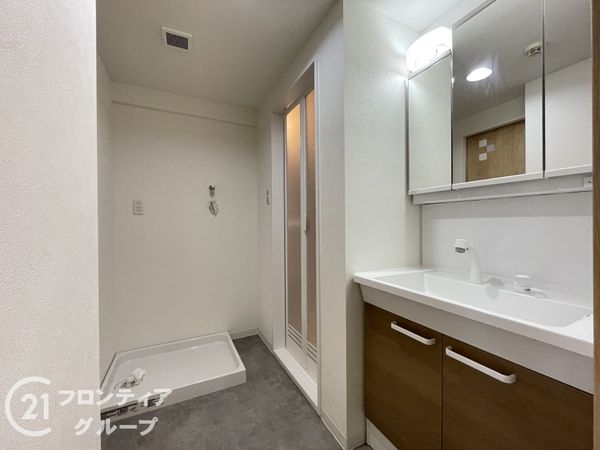 ディオ・フェルティ丹波橋右芳館 中古マンション(洗面台・洗面所)