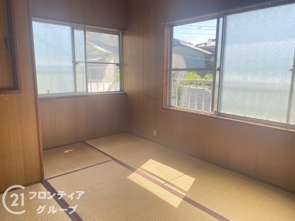 京都市伏見区深草大亀谷万帖敷町の中古一戸建て