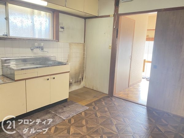 京都市伏見区深草大亀谷万帖敷町の中古一戸建て