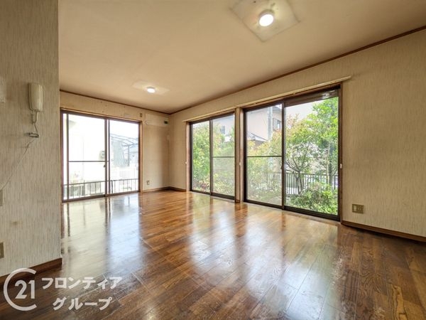 大津市雄琴５丁目の中古一戸建て
