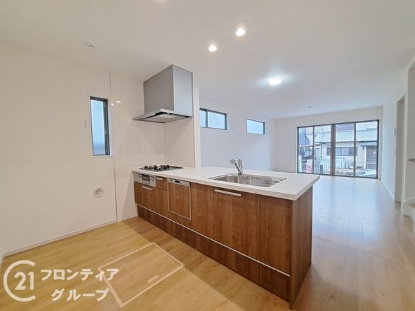 京都市伏見区醍醐古道町 新築一戸建て 1期 2号棟(キッチン)