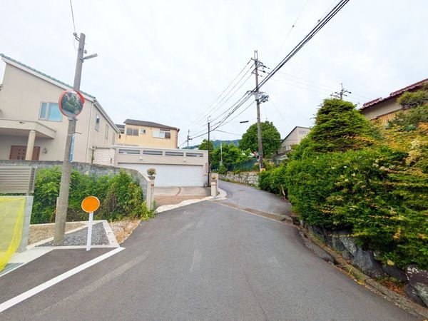 大津市錦織１丁目　新築一戸建て　２号棟