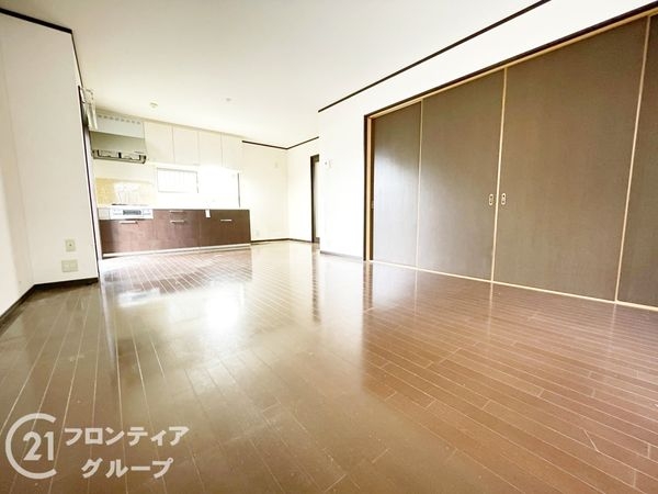 八幡市八幡植松　中古一戸建て