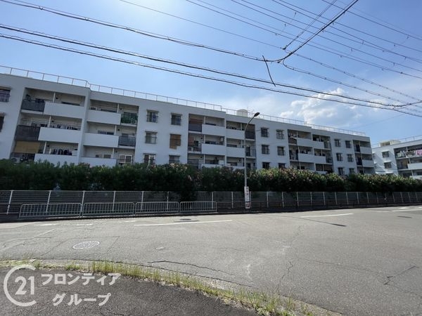 西浦勤労者住宅B棟　中古マンション