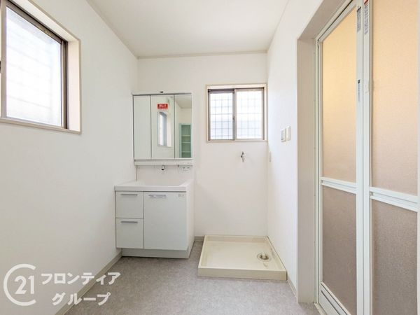 大津市際川４丁目の中古一戸建て