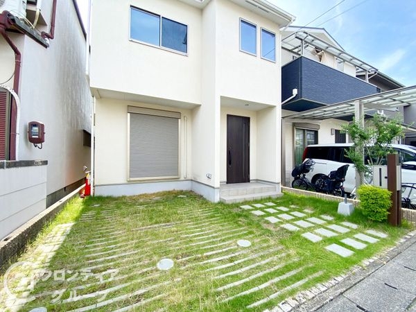 向日市上植野町十ケ坪の中古一戸建て