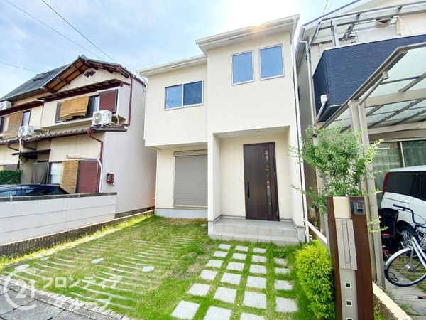 向日市上植野町十ケ坪の中古一戸建て