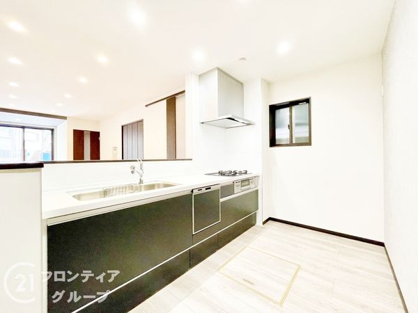 京都市伏見区久我御旅町　新築一戸建て　１号棟
