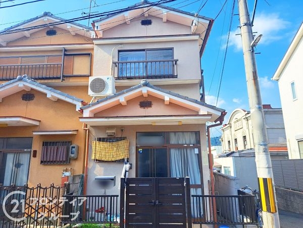 京都市伏見区深草大亀谷西久宝寺町の中古一戸建て