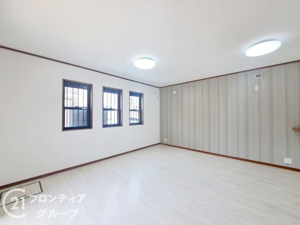 八幡市八幡植松の中古一戸建て