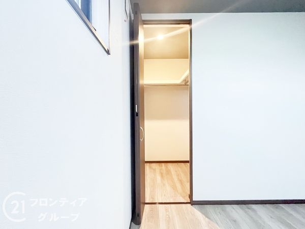 京都市南区久世上久世町　新築一戸建て
