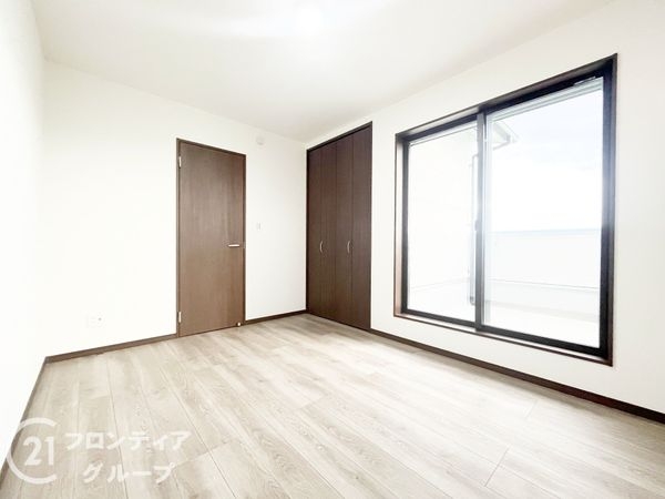 京都市南区久世上久世町　新築一戸建て