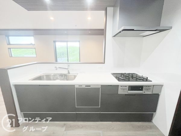 京都市南区久世上久世町　新築一戸建て