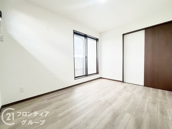 京都市南区久世上久世町　新築一戸建て