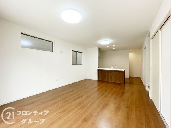 京都市南区久世上久世町　新築一戸建て　5期　1号地