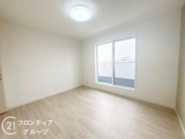 京都市伏見区横大路下三栖山殿　新築一戸建て