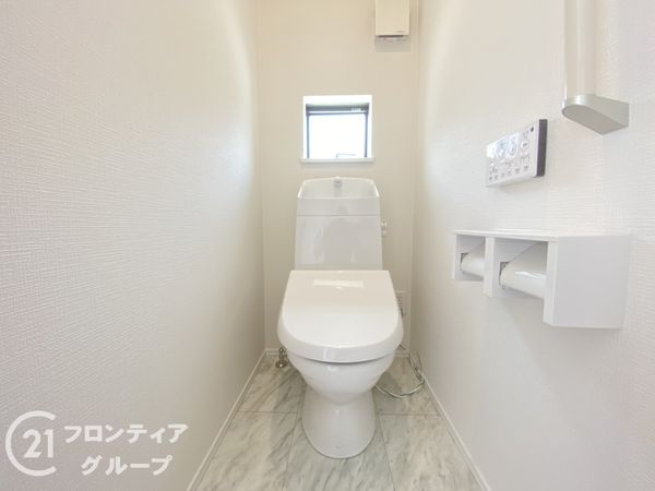長岡京市滝ノ町２丁目　新築一戸建て　2号棟