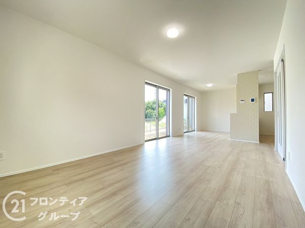 長岡京市滝ノ町２丁目　新築一戸建て　2号棟