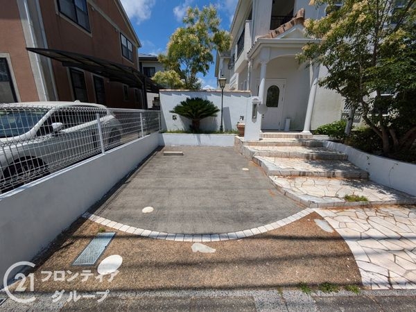 大津市比叡平２丁目の中古一戸建て