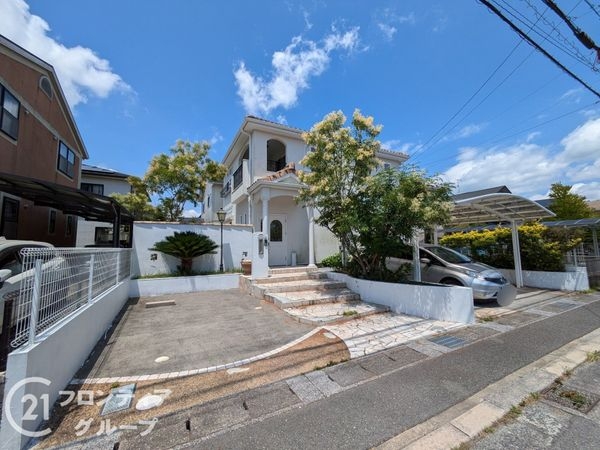 大津市比叡平２丁目の中古一戸建て