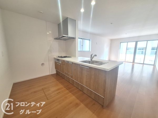 城陽市寺田宮ノ平　新築一戸建て　３号地