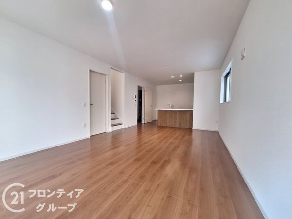 城陽市寺田宮ノ平　新築一戸建て　３号地