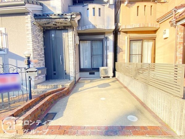 宇治市伊勢田町中荒の中古一戸建て