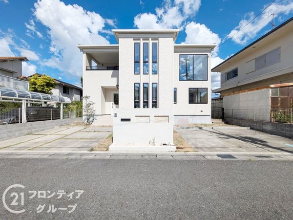 大津市比叡平１丁目の中古一戸建て