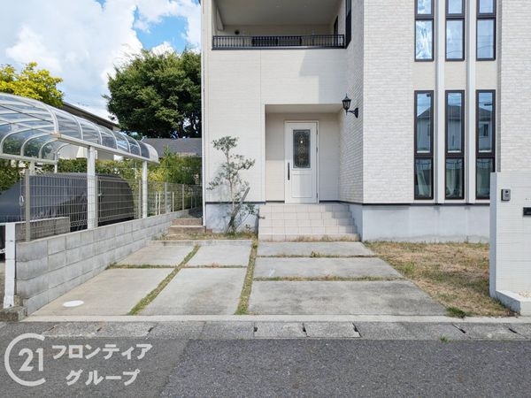 大津市比叡平１丁目の中古一戸建て