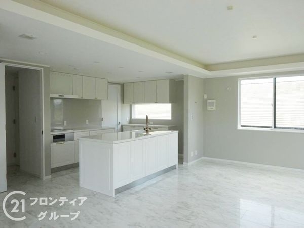 大津市比叡平１丁目の中古一戸建て