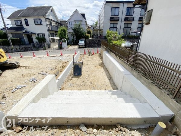 京都市伏見区深草大亀谷万帖敷町　新築一戸建て　５期　２号地
