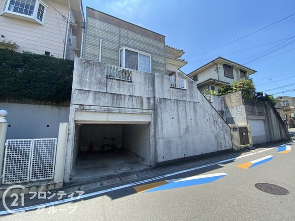 宇治市天神台３丁目の中古一戸建て