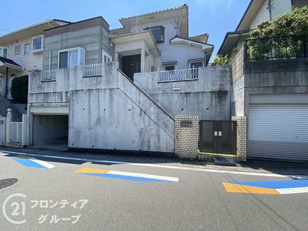 宇治市天神台３丁目の中古一戸建て