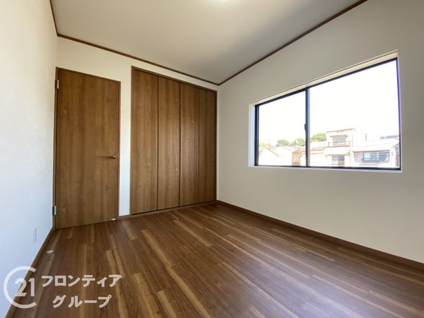 京都市伏見区深草大亀谷東寺町の中古一戸建て