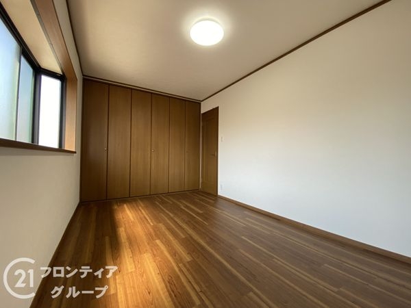 京都市伏見区深草大亀谷東寺町の中古一戸建て