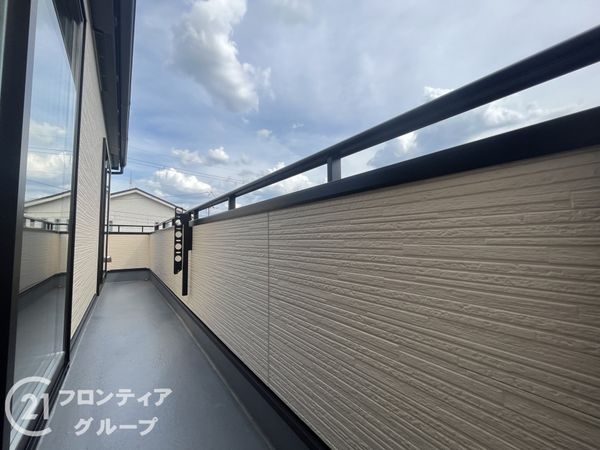 八幡市八幡長田　新築一戸建て　2号棟