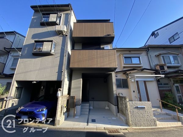 京都市伏見区深草泓ノ壺町　新築一戸建て