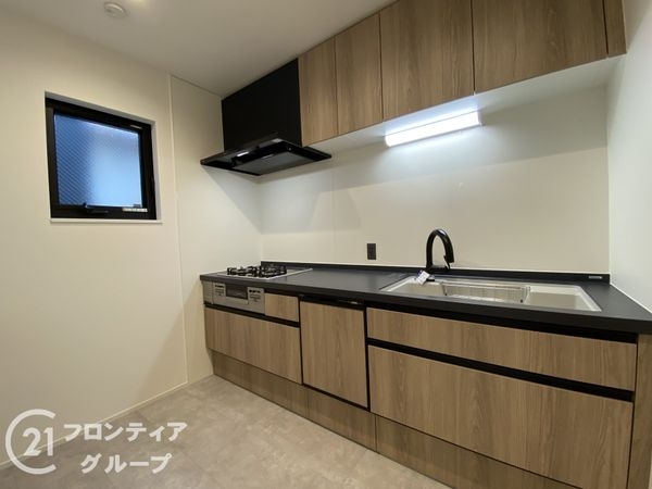 京都市伏見区深草泓ノ壺町　新築一戸建て