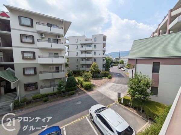 ヴェルディール仰木第３号棟　中古マンション