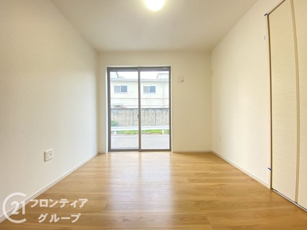 向日市鶏冠井町沢ノ東　新築一戸建て
