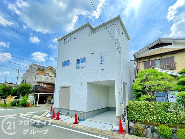 向日市鶏冠井町沢ノ東　新築一戸建て