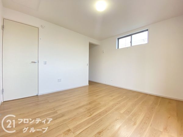 向日市鶏冠井町沢ノ東　新築一戸建て