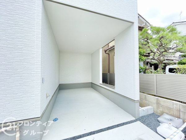 向日市鶏冠井町沢ノ東　新築一戸建て