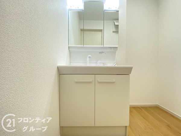 向日市鶏冠井町沢ノ東　新築一戸建て