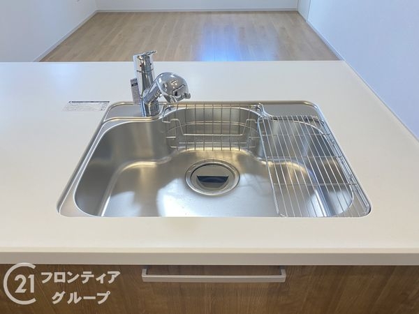 向日市鶏冠井町沢ノ東　新築一戸建て
