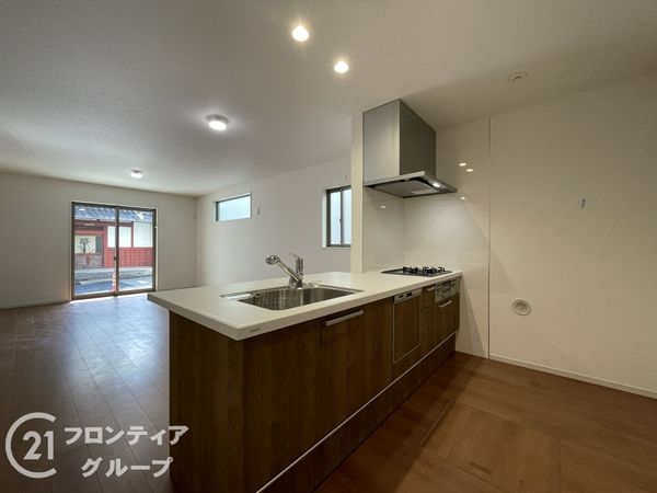 京都市山科区川田西浦町　新築一戸建て　２号地