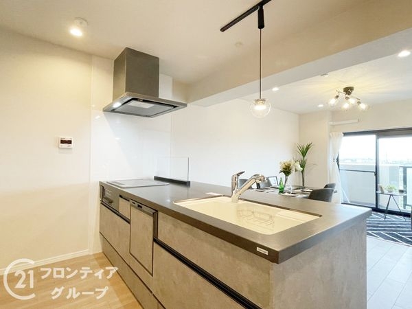 グラン・ドマーレ久津川　中古マンション