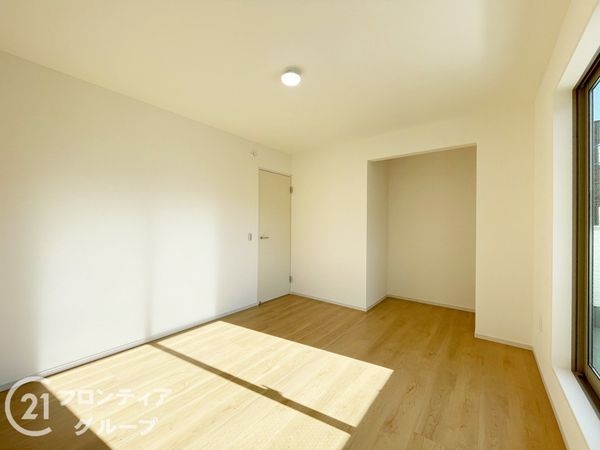 宇治市開町　新築一戸建て　１期　１号棟